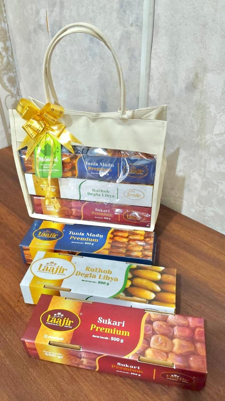 PAKET HAMPERS KURMA TAAJIR 1